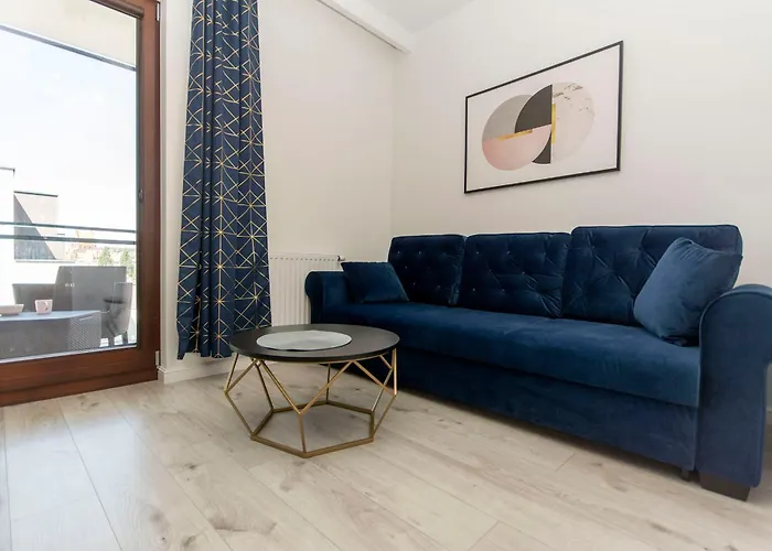 Center - Aura By Apartmore