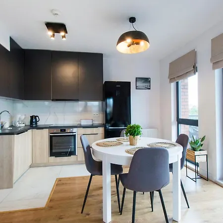 Center - Aura By Apartmore Apartment