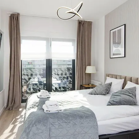 Center - Aura By Apartmore