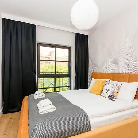Apartment Center - Aura By Apartmore