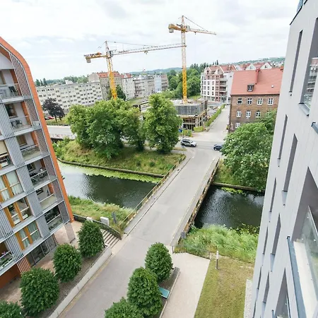 Center - Aura By Apartmore Apartment