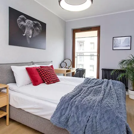Center - Aura By Apartmore Gdańsk