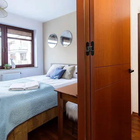 Center - Aura By Apartmore Appartement