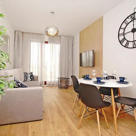 Center - Aura By Apartmore Appartement