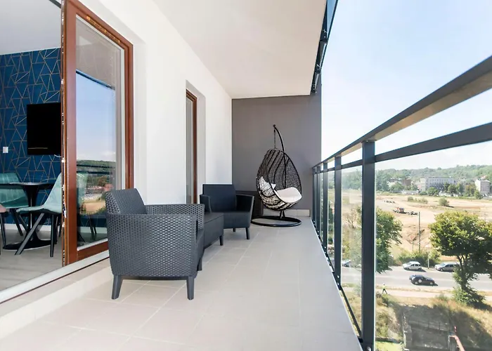 Center - Aura By Apartmore Gdańsk