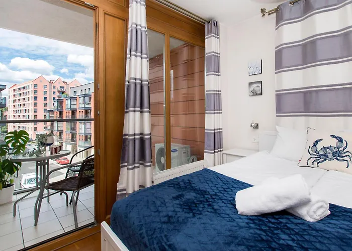 Center - Aura By Apartmore Daire