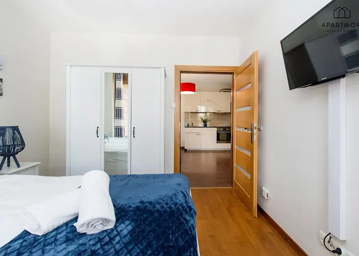 Center - Aura By Apartmore * غدانسك